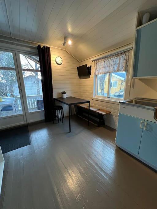 Idyllisk Minihus I Landlige Omgivelser - Med 5 Sengeplasser Og Parkering Åsen Exterior foto